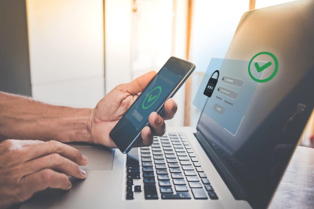 Ab sofort steht Ihnen eine neue Sicherheitsfunktion in inBehandlung zur Verfügung: Die 2-Faktor-Authentisierung (2FA) beim Login.